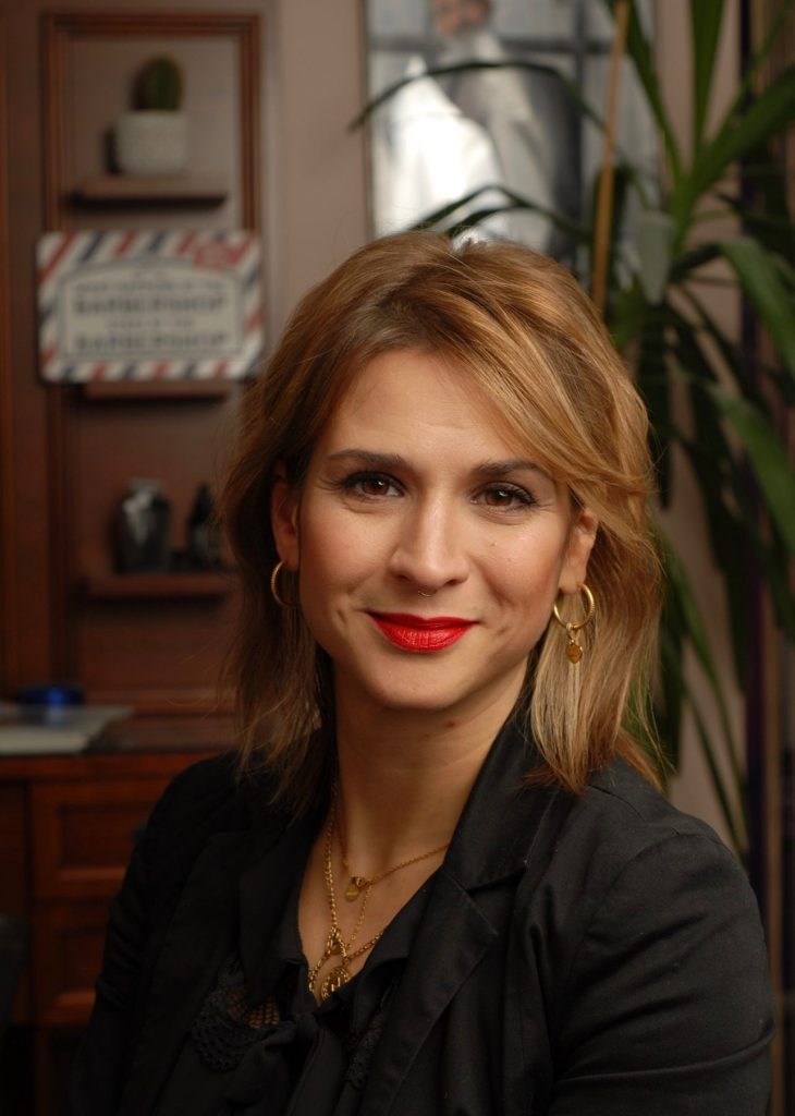 Gilda Castello, Friseurmeisterin